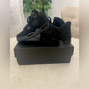 AirJordan Retro4s BlackCats! Size 7